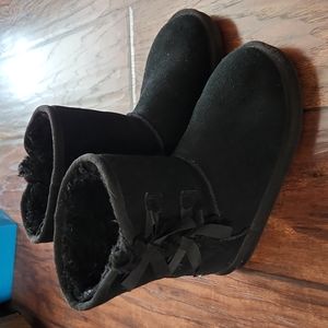 EUC girls Koolaburra boots